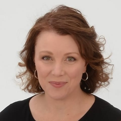 Julie Holmes